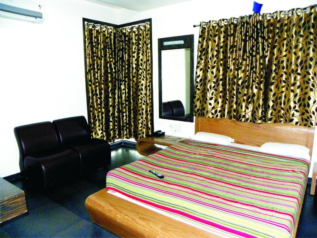 舍地什拉达萨布里宫酒店 客房 照片
